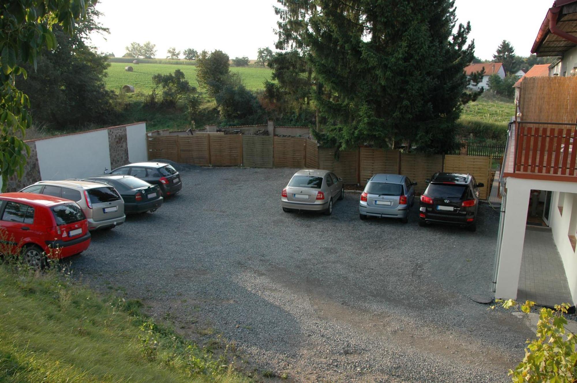 Penzion V Roklich & Apartmens V Roklich Ricany  Exterior photo